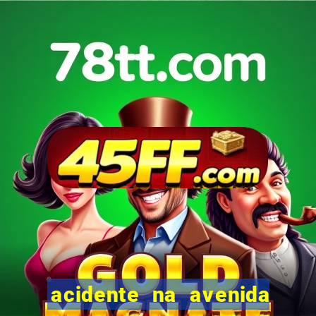 acidente na avenida arquiteto vila nova artigas